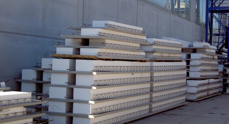 SOLAIO A LASTRA TRALICCIATA TIPO PREDALLES IN C.A.N.